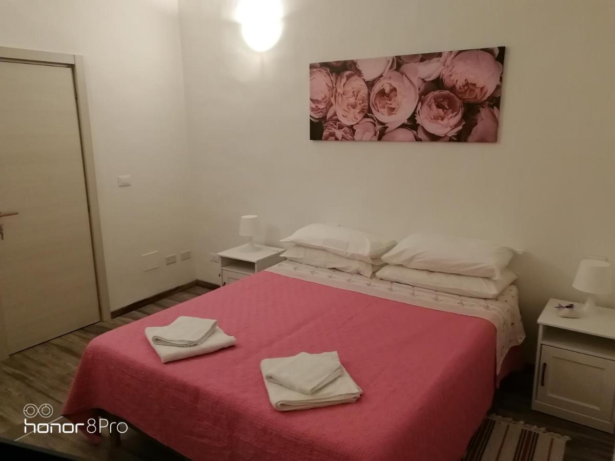 Отель Casa Viorica Анкона Экстерьер фото