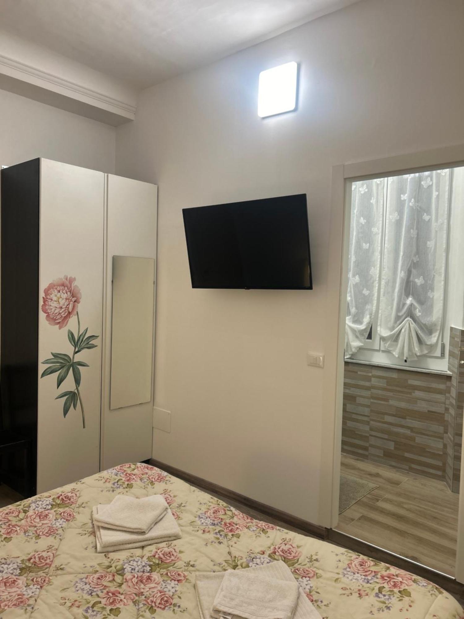 Отель Casa Viorica Анкона Экстерьер фото