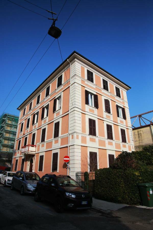 Отель Casa Viorica Анкона Экстерьер фото