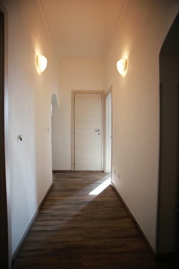 Отель Casa Viorica Анкона Экстерьер фото